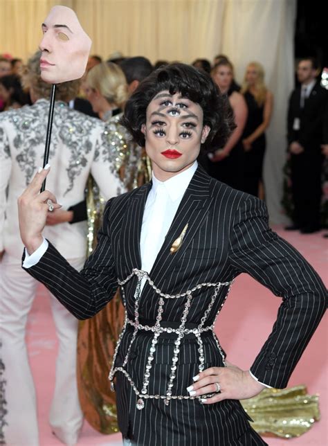 ezra miller met gala